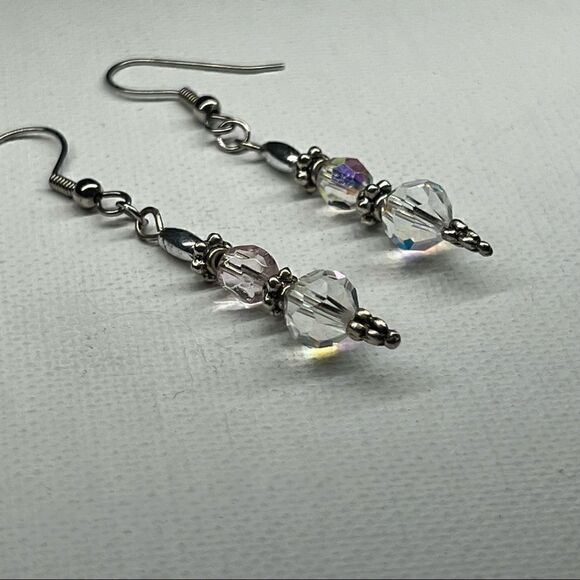 Earrings – Vintage Silver-Tone Aurora Borealis Crystal Dangles - Picture 3 of 10